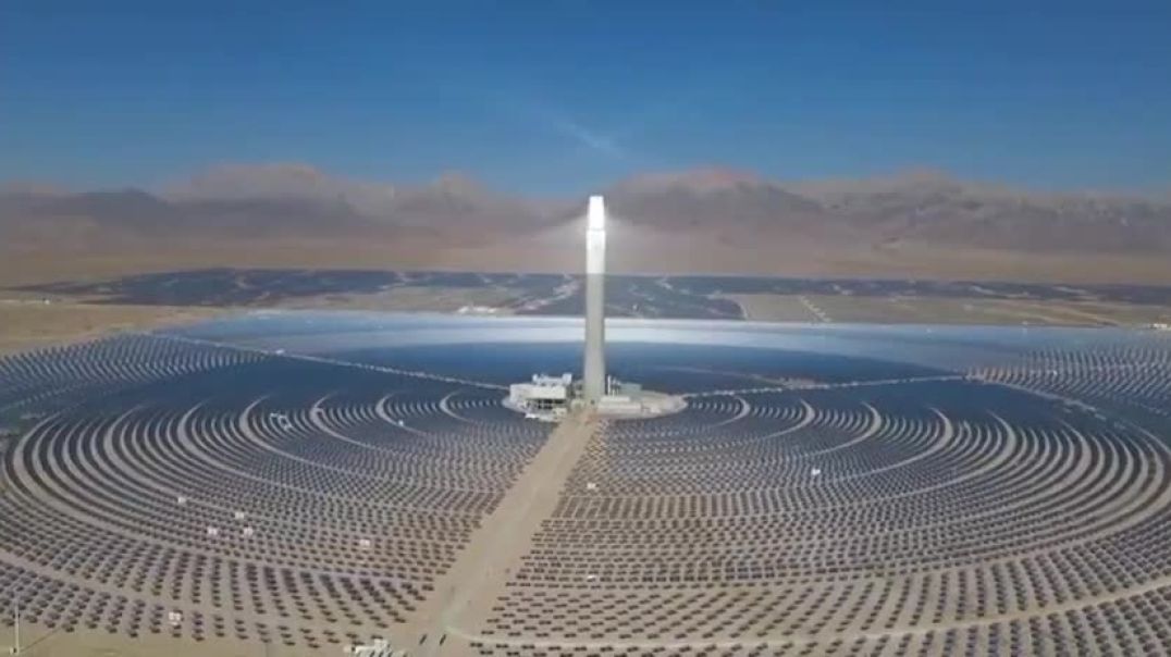 ⁣China's Golmud Solar Park