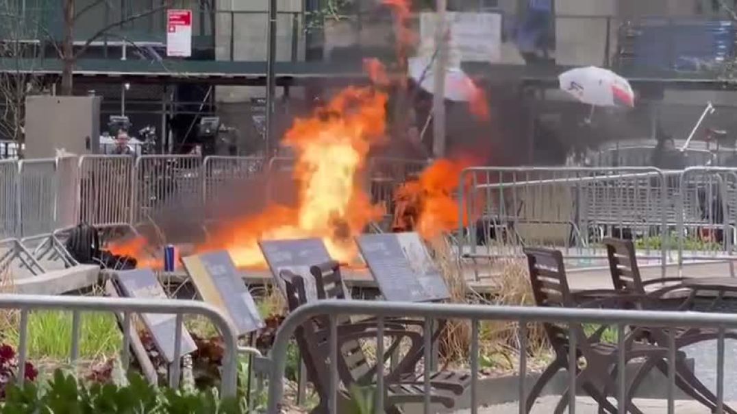 ⁣Man set himself on fire outside of Trumps Trial in NYC