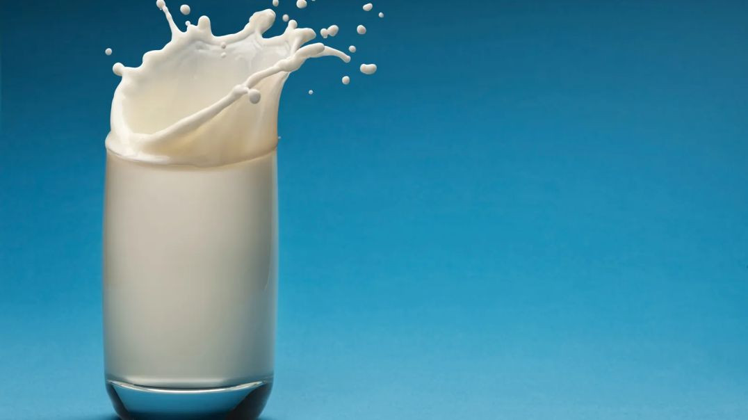 ⁣“Did you know milk produced in the United States is banned in Australia, New Zealand, Japan, and all